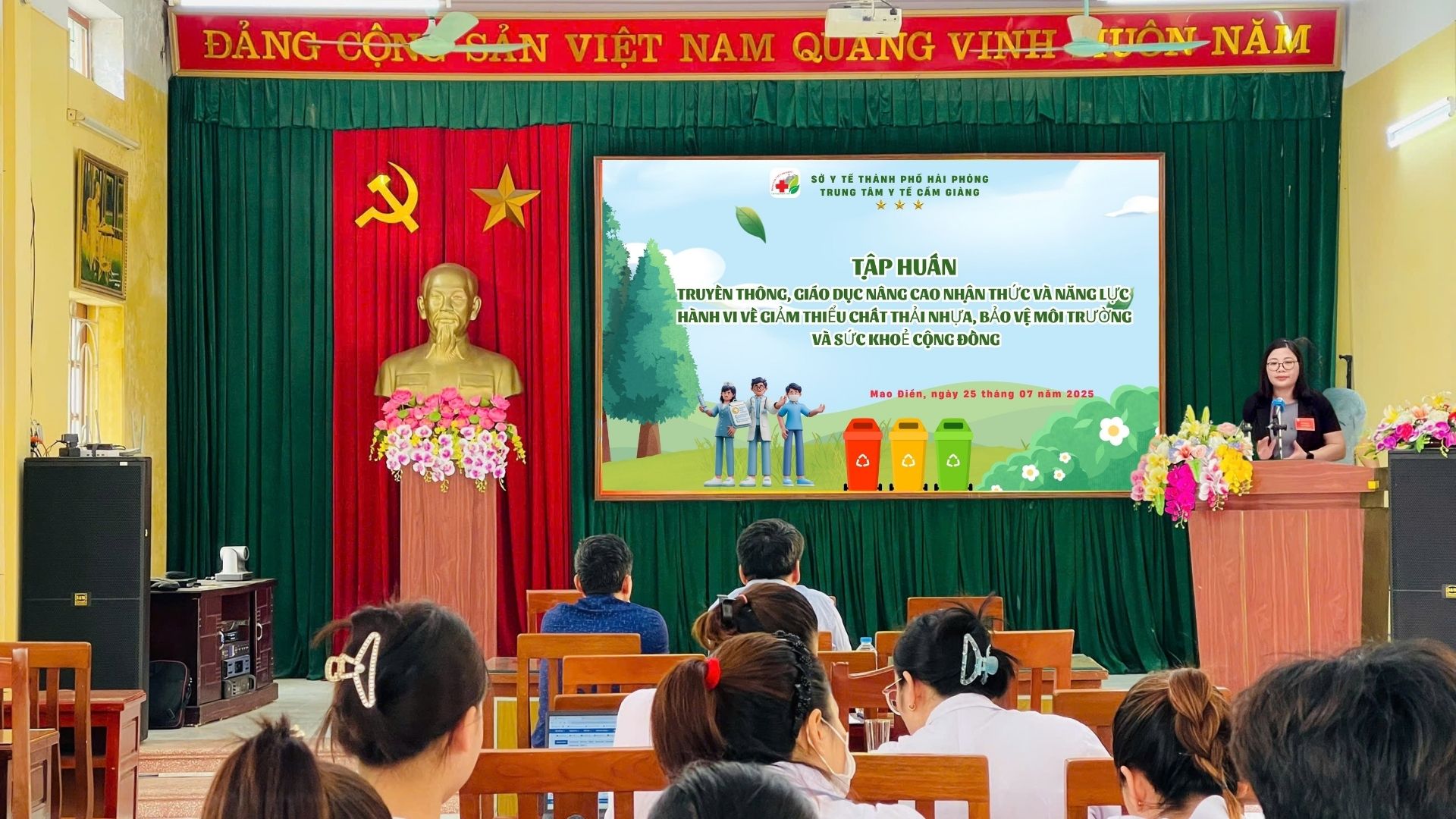 Trung tâm Y tế Cẩm Giàng tập huấn Nâng cao năng lực, giảm thiểu chất thải nhựa, bảo vệ môi trường và sức khỏe cộng đồng
