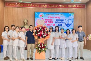 TRUNG TÂM Y TẾ CẨM GIÀNG TỔ CHỨC LỄ CHÀO MỪNG NGÀY QUỐC TẾ HỘ SINH 05/5 VÀ NGÀY QUỐC TẾ ĐIỀU DƯỠNG 12/5 NĂM 2026